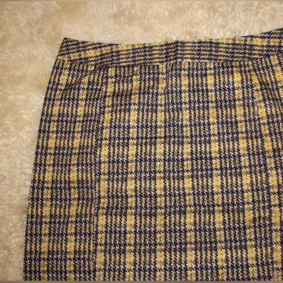 41Hawthorn Skirt - Picture 7 of 9